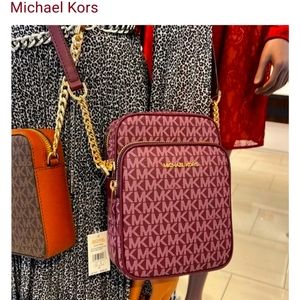 Jet set flight Michael kors crossbody